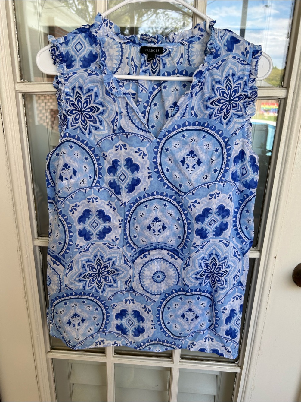 Talbots Blue & White Medallion Print Sleeveless Camisole